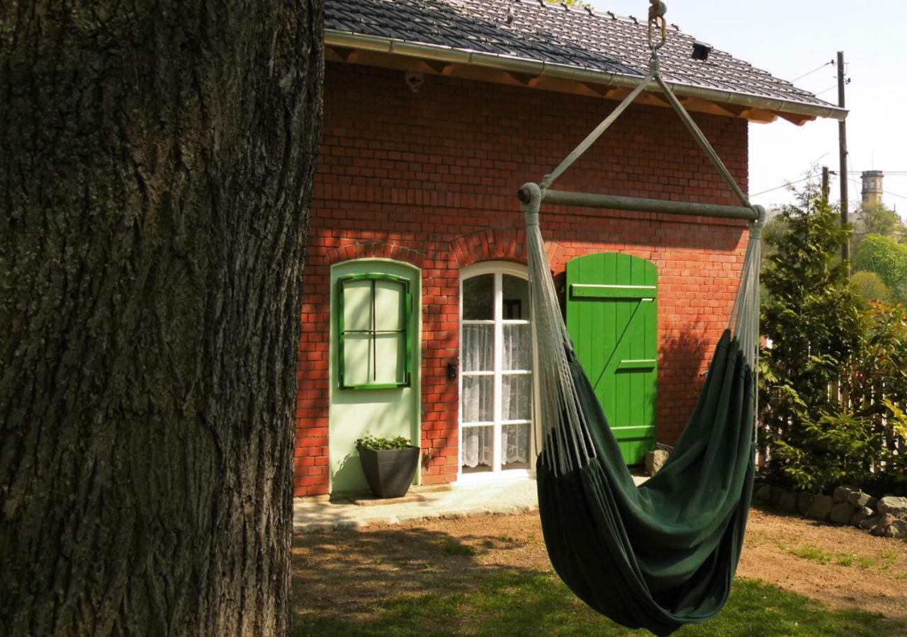 Bahnhof Droyssig - Uebernachten Im Denkmal Bagian luar foto